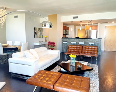 244 Biscayne Blvd - Photo Thumbnail 7