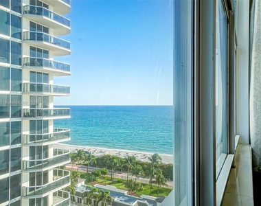 4747 Collins Ave - Photo Thumbnail 7