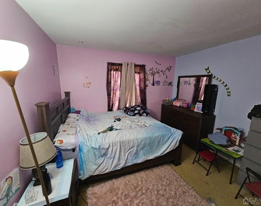 552 Elsie Avenue - Photo Thumbnail 20