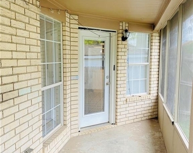 512 Crazy Horse Circle - Photo Thumbnail 17