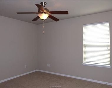 2608 Kinnersley Court - Photo Thumbnail 15