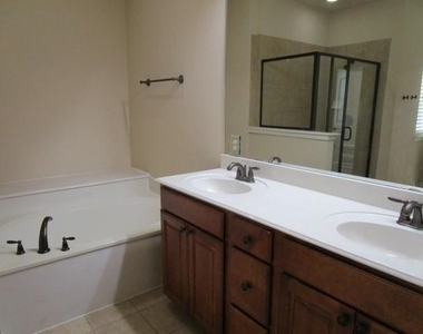 4131 Florence Drive - Photo Thumbnail 7