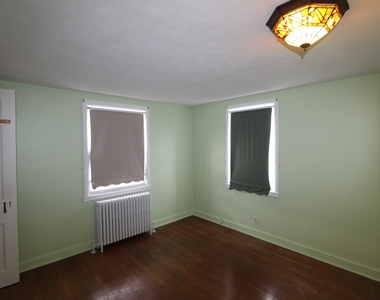 248 East Robbins Avenue - Photo Thumbnail 7