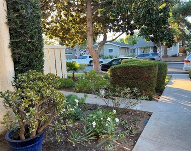 1336 Engracia Avenue - Photo Thumbnail 16