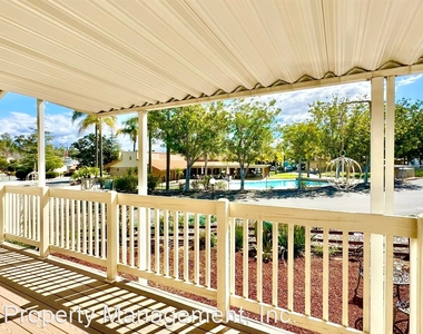 525 West El Norte Parkway Spc 61 - Photo Thumbnail 6