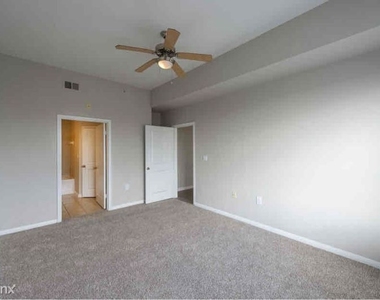 4111 Fannin St 413 - Photo Thumbnail 10