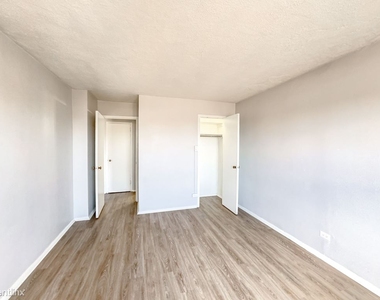 7333 N. Ridge, Unit A115 - Photo Thumbnail 12