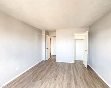 7333 N. Ridge, Unit A115 - Photo Thumbnail 11