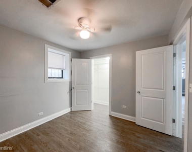 4410 N. Hazel, Unit M - Photo Thumbnail 10