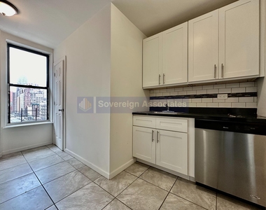 401 East 68th Street - Photo Thumbnail 5