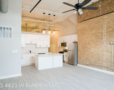 4433 W Fullerton Ave - Photo Thumbnail 23