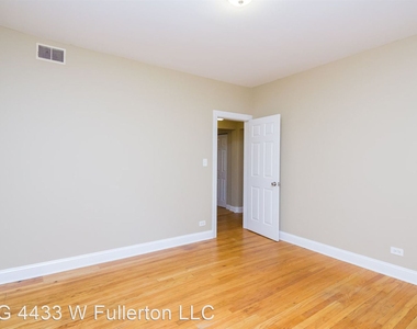 4433 W Fullerton Ave - Photo Thumbnail 18