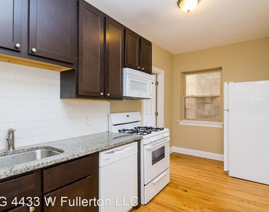 4433 W Fullerton Ave - Photo Thumbnail 10