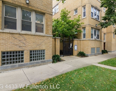 4433 W Fullerton Ave - Photo Thumbnail 9