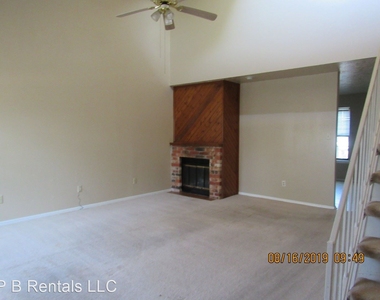6813 Nw Willow Springs Dr. - Photo Thumbnail 1