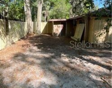 4104 Nw 10th Street - Photo Thumbnail 1