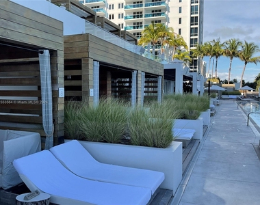 2301 Collins Ave - Photo Thumbnail 6