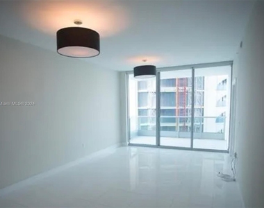 900 Biscayne Blvd - Photo Thumbnail 7