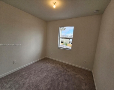 12853 Sw 243 St - Photo Thumbnail 12