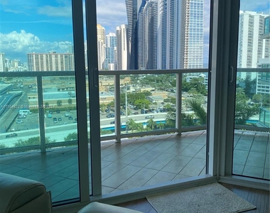 150 Sunny Isles Blvd - Photo Thumbnail 20