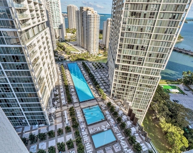 495 Brickell Ave - Photo Thumbnail 20