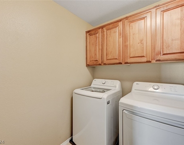 10567 Pueblo Springs Street - Photo Thumbnail 30