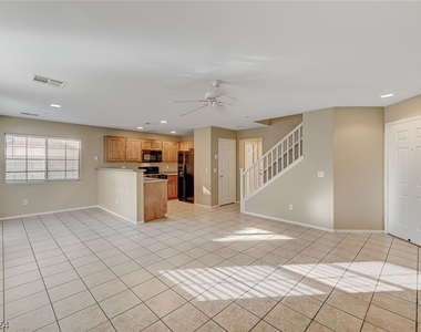 10567 Pueblo Springs Street - Photo Thumbnail 6