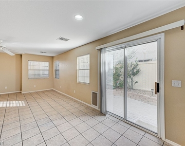 10567 Pueblo Springs Street - Photo Thumbnail 10