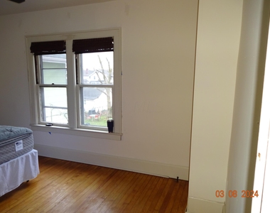 215 E Jenkins Avenue - Photo Thumbnail 31