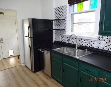 215 E Jenkins Avenue - Photo Thumbnail 18