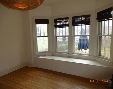 215 E Jenkins Avenue - Photo Thumbnail 14