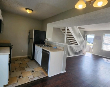 5084 Springdale Boulevard - Photo Thumbnail 1