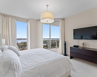 2700 N Ocean Drive - Photo Thumbnail 21