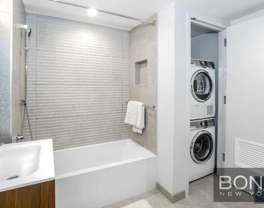 515 East 86th Street - Photo Thumbnail 5