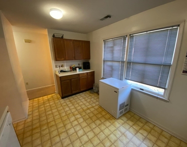 95 Franklin Parke Court - Photo Thumbnail 4