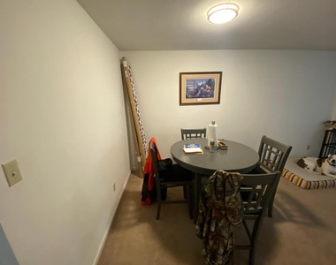 95 Franklin Parke Court - Photo Thumbnail 6