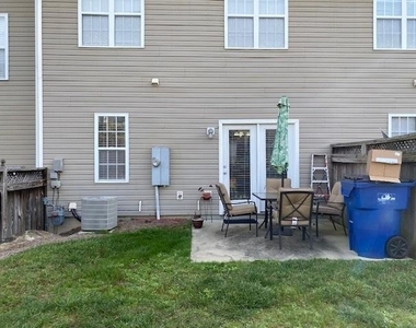 2715 Andover Glen Road - Photo Thumbnail 3