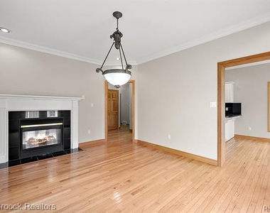 1489 Holland Street - Photo Thumbnail 10