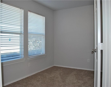 2908 Windhaven Drive - Photo Thumbnail 1