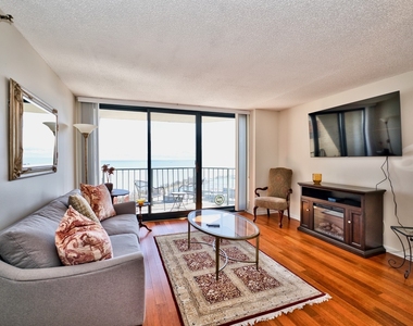 3660 N Lake Shore Drive - Photo Thumbnail 16