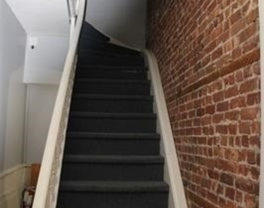 324 Washington St - Photo Thumbnail 7