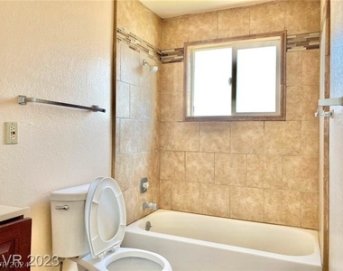 2741 Eldora Circle - Photo Thumbnail 11