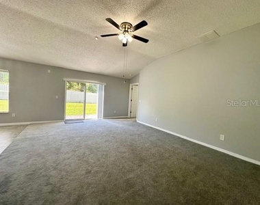 605 Red Mulberry Drive - Photo Thumbnail 7