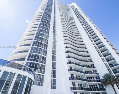 15901 Collins Ave - Photo Thumbnail 72