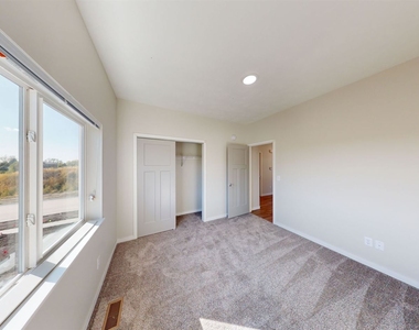 310 N Maple Avenue - Photo Thumbnail 11