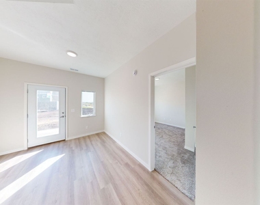 310 N Maple Avenue - Photo Thumbnail 12