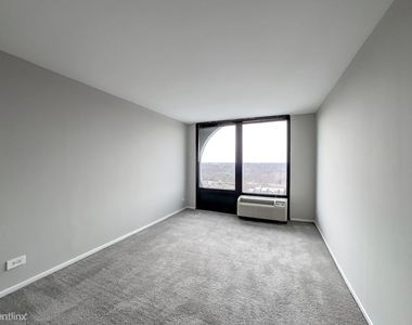 4334 N. Hazel, Unit A4081 - Photo Thumbnail 16