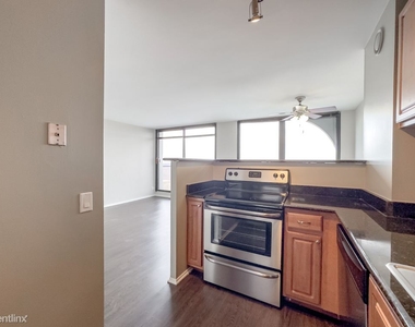 4334 N. Hazel, Unit C4081 - Photo Thumbnail 3