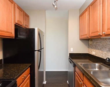 4334 N. Hazel, Unit A6161 - Photo Thumbnail 1