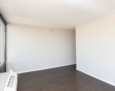 4334 N. Hazel, Unit C6161 - Photo Thumbnail 8